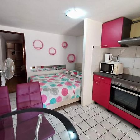 Unique Apartments Малинска Экстерьер фото