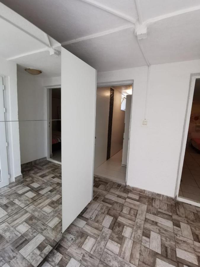 Unique Apartments Малинска Экстерьер фото